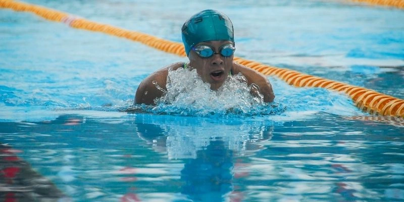 Bơi Lội (Swimming)