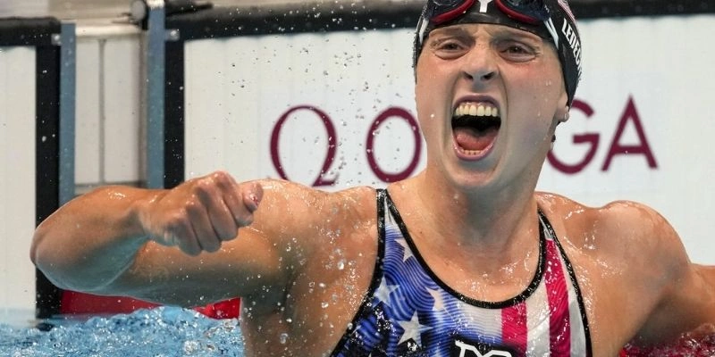 VĐV Katie Ledecky