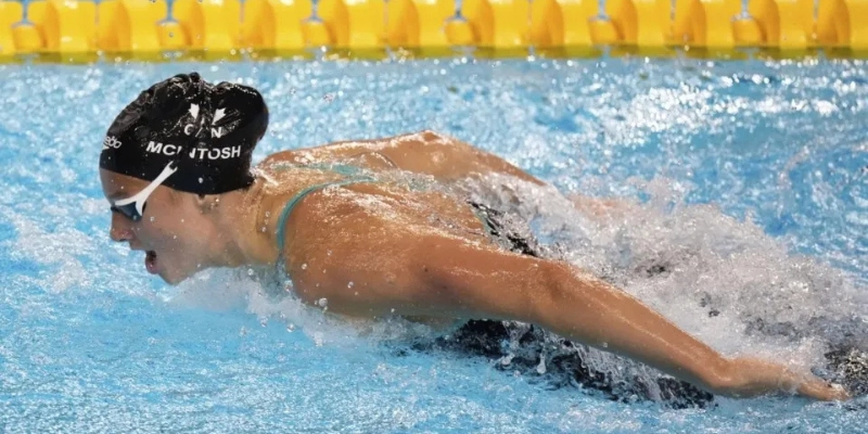 Vận Động Viên Singapore Tham Gia Tại Pan Pacific Swimming